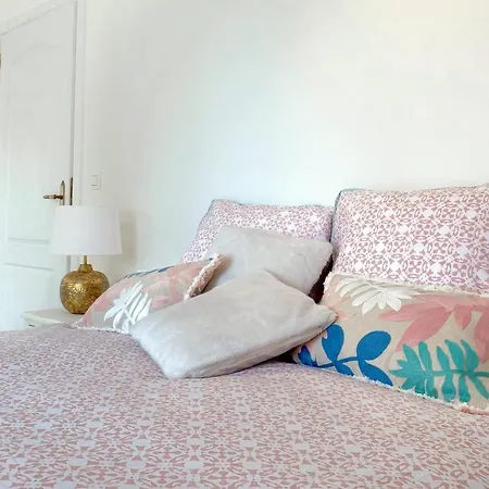 Bed & Breakfast Les Suites De Bagatelle